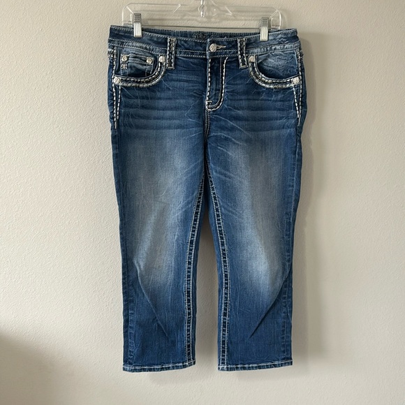 Miss Me Mid-Rise Easy Crop Capri Jeans Women's Size 29 Bling - Picture 2 of 16